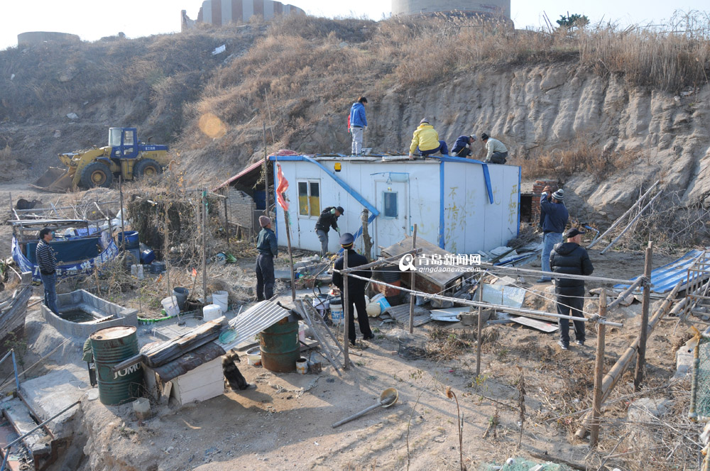 青岛市崂山区城管强拆小麦岛“无敌”海景房(图)_频道_凤凰网