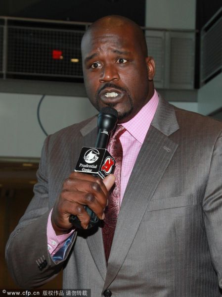 奥尼尔出席明星之夜鲨鱼大秀表情囧态毕露[高