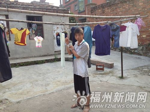 福清一<em>男子</em>偷穿<em>女性内衣</em> 称为满足心理_福州频