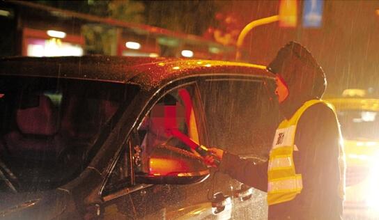 杭州男子前一天中午喝的酒 隔天夜里仍被查出酒駕