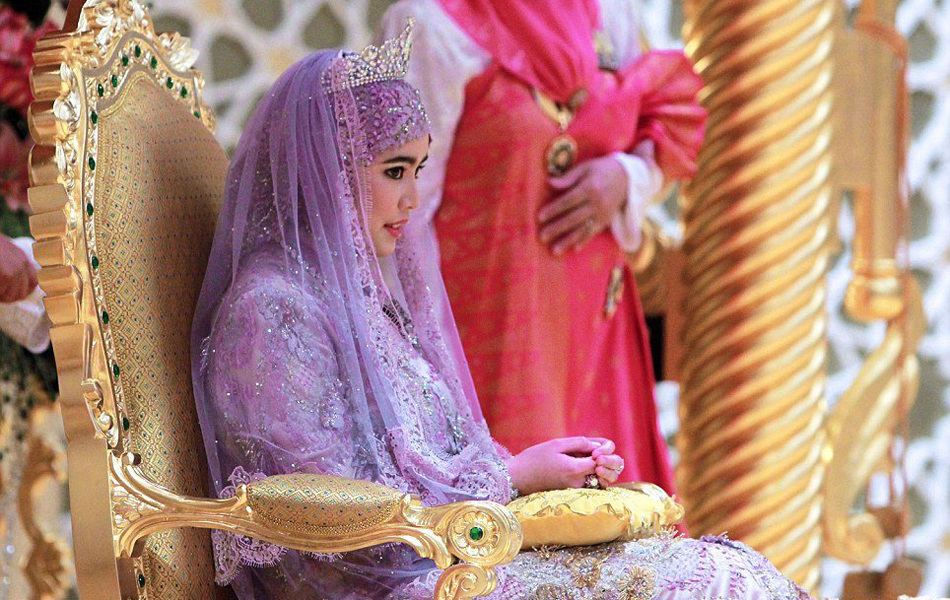 文莱苏丹为女儿举办盛大王室婚礼