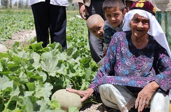 129岁老奶奶 唱情歌 报名中国好声音