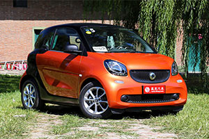 实拍全新smart fortwo 一大波精神污染来了
