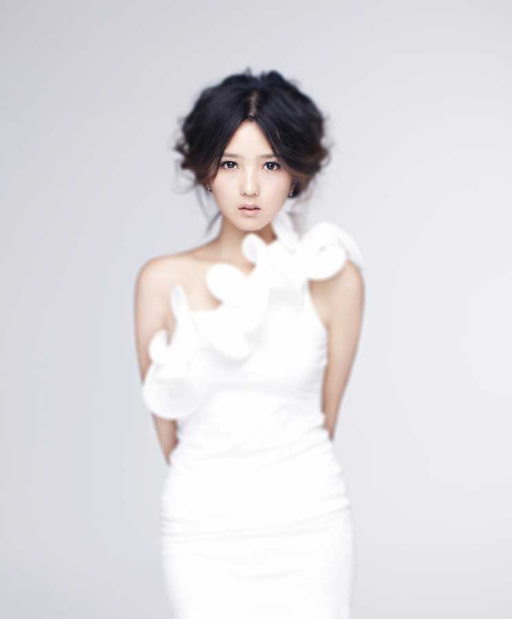 陈楚生何洁首度对唱 《经过》成湖卫大戏主题