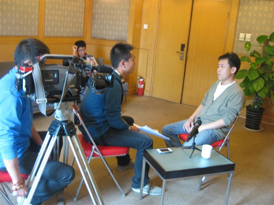 文子再次为大型纪录片配乐