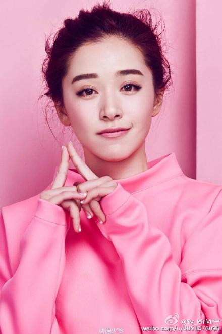 郑爽最新消息与杨洋组成新cp《微微一笑很倾