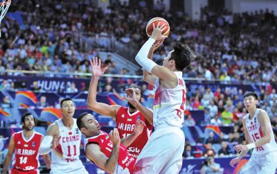 中国男篮时隔十年再胜伊朗进决赛 决赛直播时
