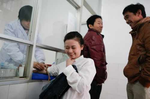 男子娶越南大学生逃跑后返回 跨国婚姻注意事