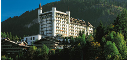 瑞士格施塔德皇宫酒店夏季外观
