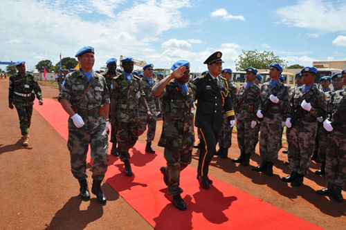 联合国驻南苏丹维和部队特派团为中国维和部队授勋.(资料图)