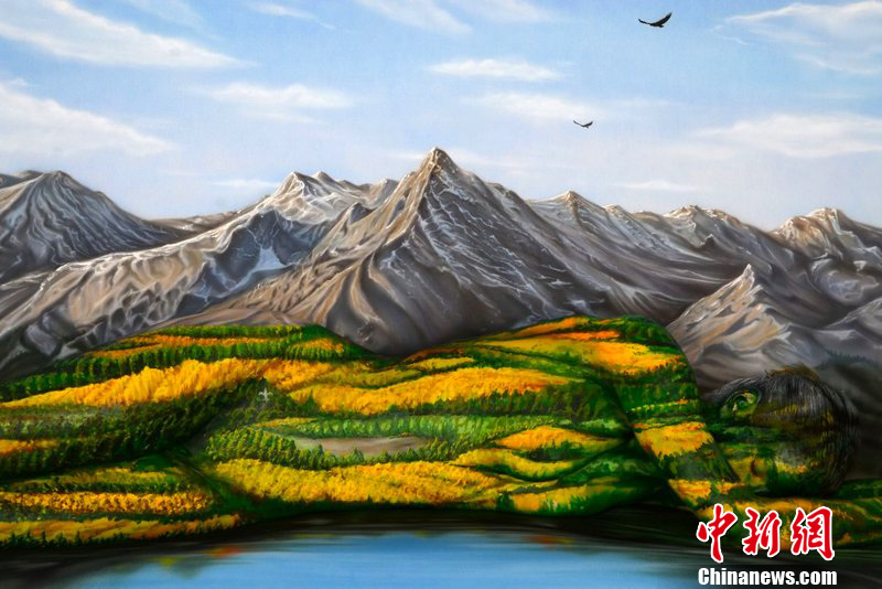 美<em>艺术</em>家创作最牛<em>人体</em>彩绘 <em>裸女</em>与风景美妙结