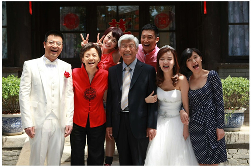 张洪杰,周冬齐,傅晶,傅迦,王阳等联袂主演的家庭轻喜剧《老米家的婚事