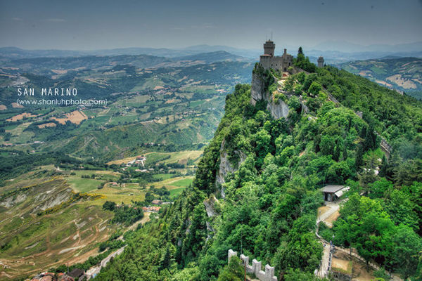 【圣马力诺】唯一对中国免签的欧洲国家。Re