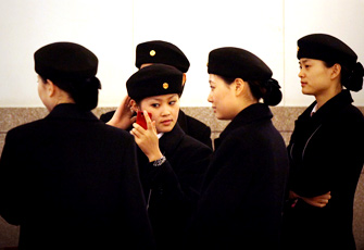 2012两会每日图片精选：3月2日