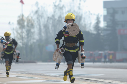 安徽省192名消防精英技能大比拼_安徽频道_凤凰网