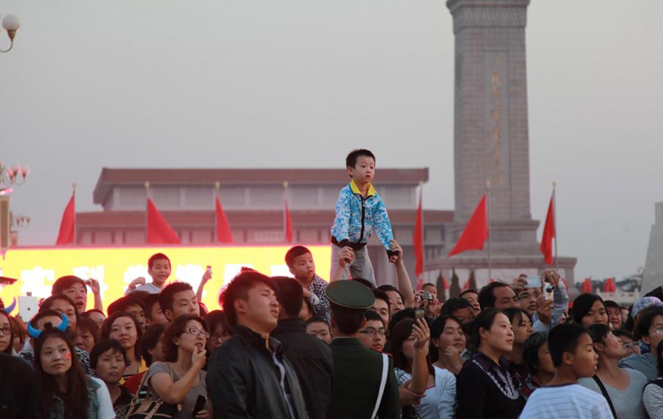 拥挤的国庆节【组图】 http://hsgds2004.blog.163.com - 擎天一柱 - 擎天一柱的博客 拥挤的节日【组图】 - 深瞳渊源 - 深瞳渊源,品味经典!!!