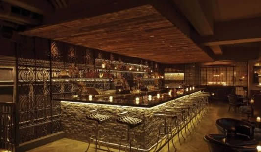 守岁夜生活 泡香港十大鸡尾酒酒吧过春节