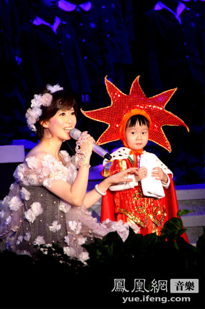 近日，台湾知名歌手孟庭苇受邀参加了浙江卫视《我不是明星》的录制。在节目现场，以特邀嘉宾惊喜出场的孟庭苇为潘长江女儿潘阳助阵。