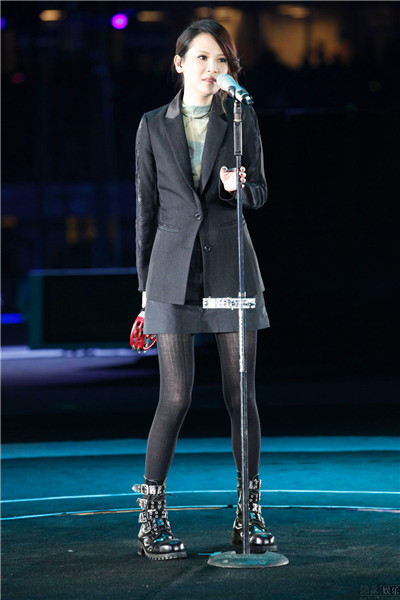 杨乃文:高傲冷酷的金曲歌后_江苏频道_凤凰网