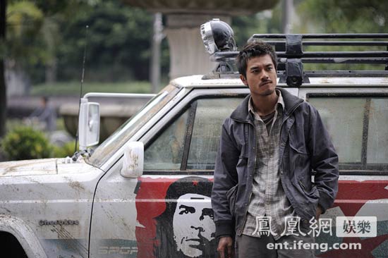 还原阳刚男性路线郑凯为拍《为你而来》偷师高