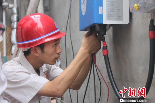 河北邯郸首家个人太阳能电站并入国家电网
