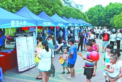 活期定期存款可随机转换 传授懒人理财法