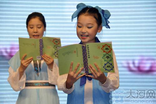 军嫂熬药为婆婆做药浴 6年用烂9个铁锅