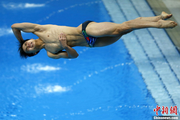 东亚运动会:跳水男子1米板中国揽金铜