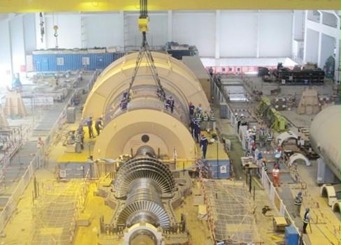 福清核电2号机组汽轮机1号低压缸扣缸完成