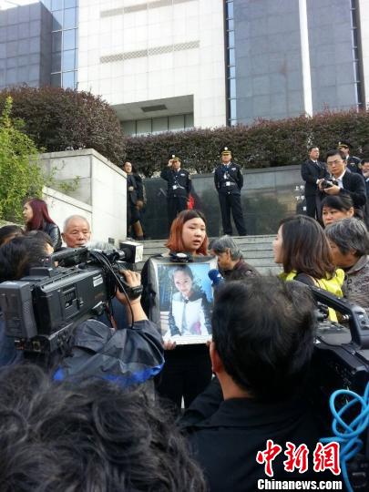 南京公开审理吉星鹏故意杀人案 法院未当庭宣判