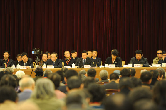 中国美协第八届全国代表大会开幕式 主席台  钱晓鸣摄