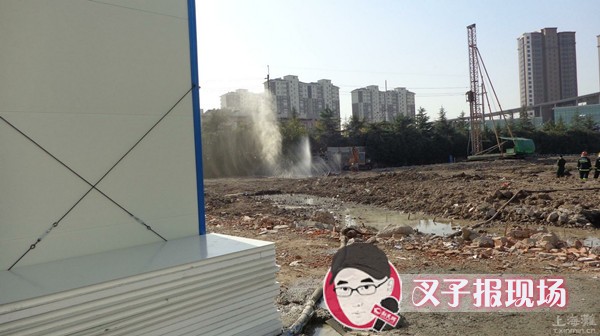 图说：事发现场图片。上海滩微博网友时时供图src=