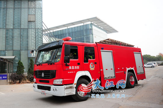 南昌:扬言携炸药跳楼者已被捕 炸药只是一瓶