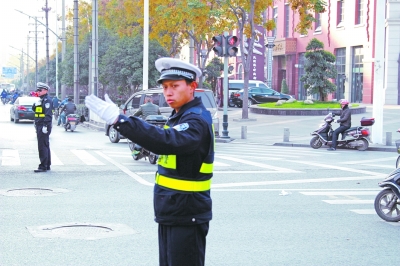 暂住人口协管员属于辅警吗_辅警