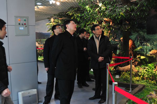 团中央志工部部长郭美荐一行来校考察-中国学