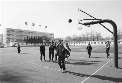 满足每个学生的学习和生活需求|学生|君谊