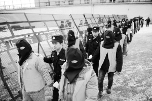 人口大迁徒_中国人口 大 迁徙 镜头下的九年春运路(3)