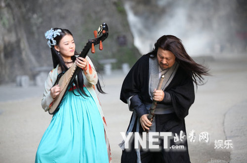 火了 腾格尔拍MV怕老婆吃醋|桃花源|腾格尔_凤