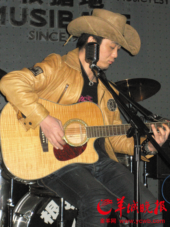 收入证明_酒吧歌手的收入(2)