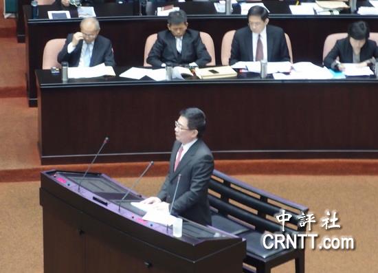 “蓝委”麻辣质询艺人非法打工 江宜桦面不改色|江宜桦|蓝委_凤凰资讯