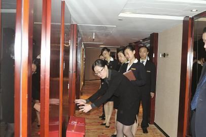 范冰冰一年收入_酒店一年收入