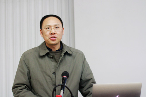 丁洪研究员应邀作《如何在实验物理学中取得重