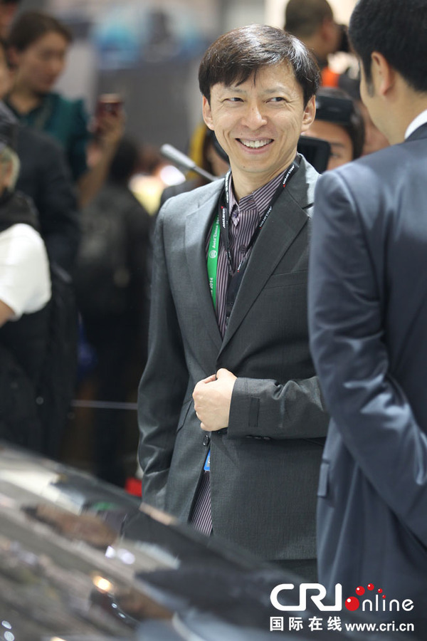 张朝阳变身记者采访北京车展(高清组图)|车展|跑