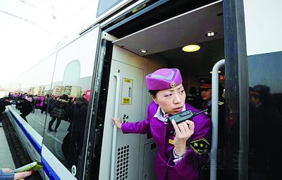 2011年曾开通过南京到成都的动车，后被取消。资料图片