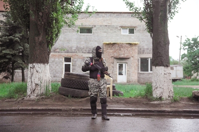 乌军警在东部地区击毙约20名武装人员|俄罗斯