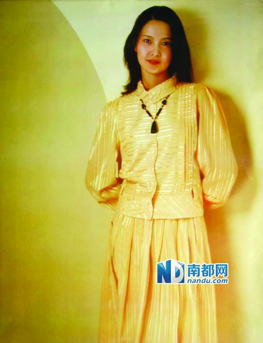 在上世纪80年代，张伟欣可是很受欢迎的封面女郎。