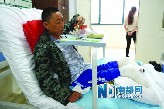 自锯病脚男子已做截肢手术
