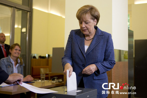 德国开始欧洲议会选举投票 欧盟各国领导人纷