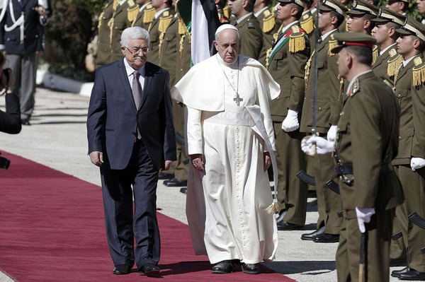 教皇访问耶路撒冷和伯利恒 在巴以隔离墙祈祷