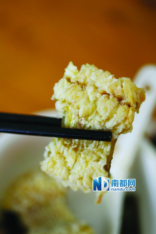 堂焯是一种能凸显杜龙鲜甜滋味的烹饪方法。